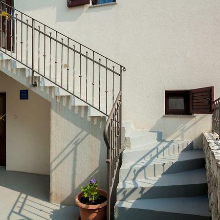 Apartment Nonna Krk Town Luaran gambar