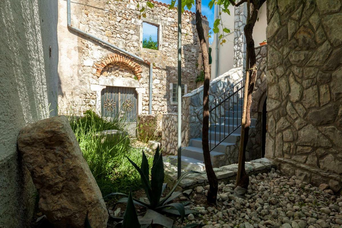 Apartment Nonna Krk Town Luaran gambar